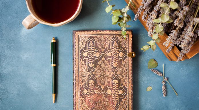 17 New Journal Prompts for Self-Discovery
