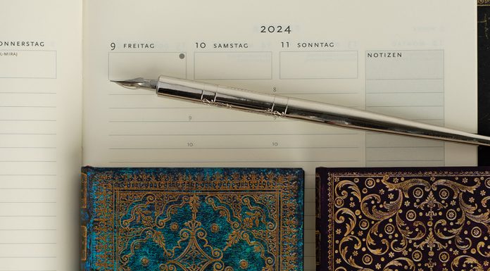 End of Year Journalling Prompts for Reflection & Inspiration