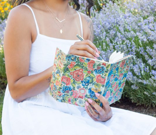 10 Quotes to Inspire Your Summer Reading