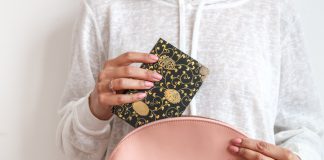 20 Inspirational Journalling Prompts for March