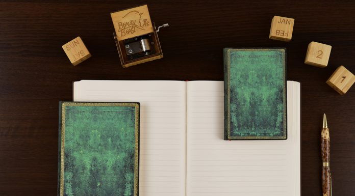 Old Leather Pacific Blue Lends a Serene Feeling to Our Flexi Collection