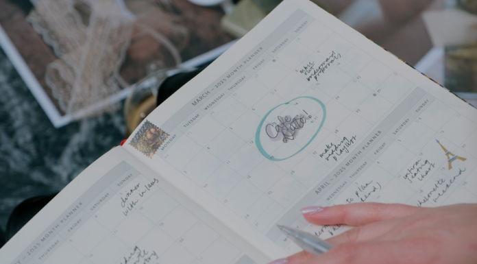 New Year, New You! Tips on How to Start 2026 with the Perfect Paperblanks Planner.